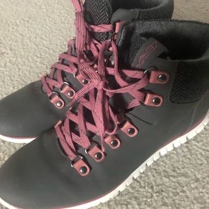 Size 8 Cole Haan Winter Boots